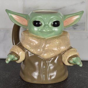 Star Wars The Mandalorian The Child-Grogu 20 Oz Sculpted Ceramic Mug